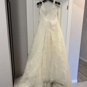 White by Vera Wang Wedding Dress